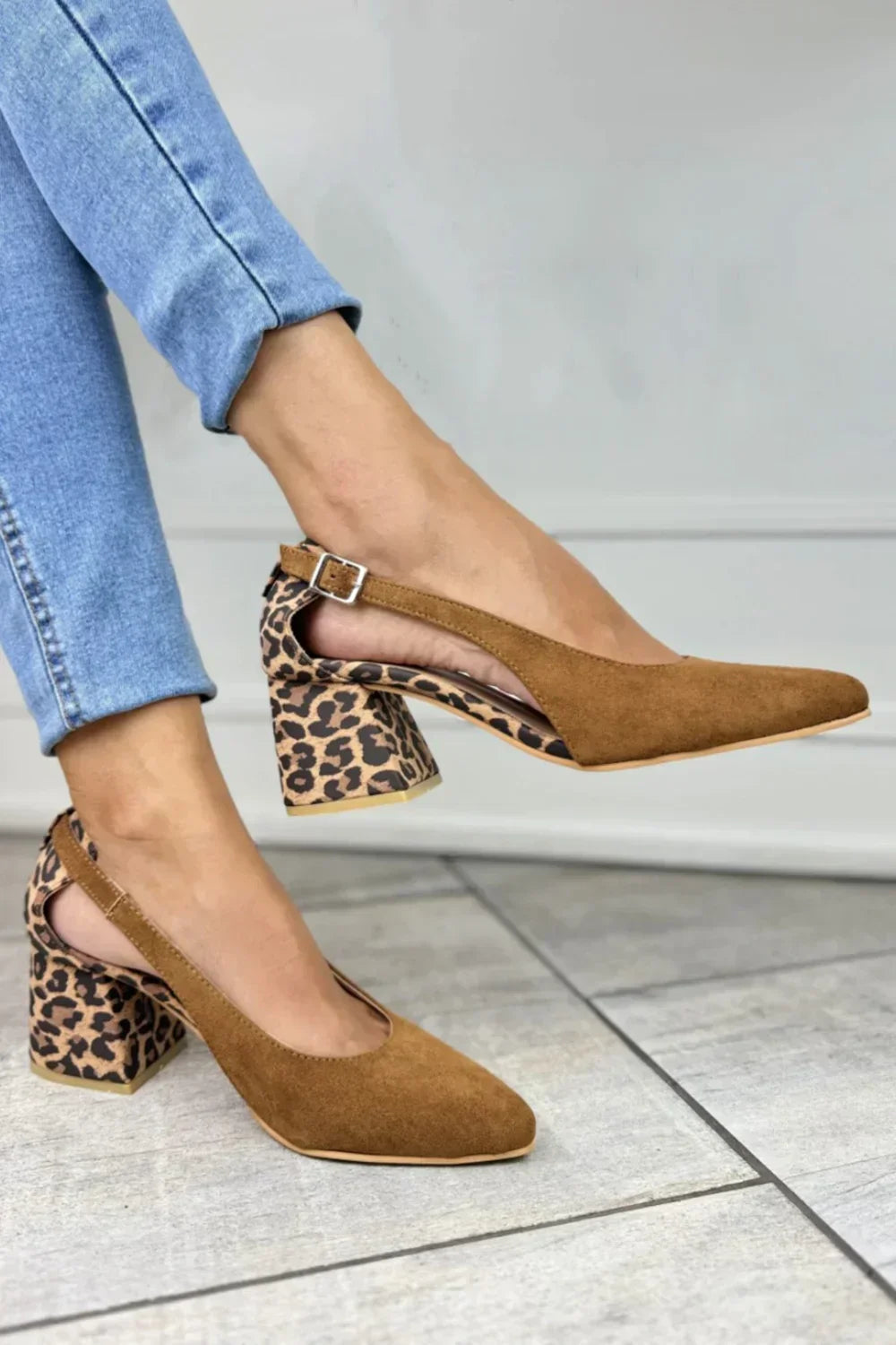 MYRALITHRA – LEOPARD PRINT HEEL SLINGBACKS