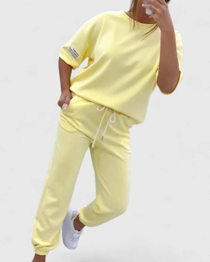 Gloria - Comfortable Set