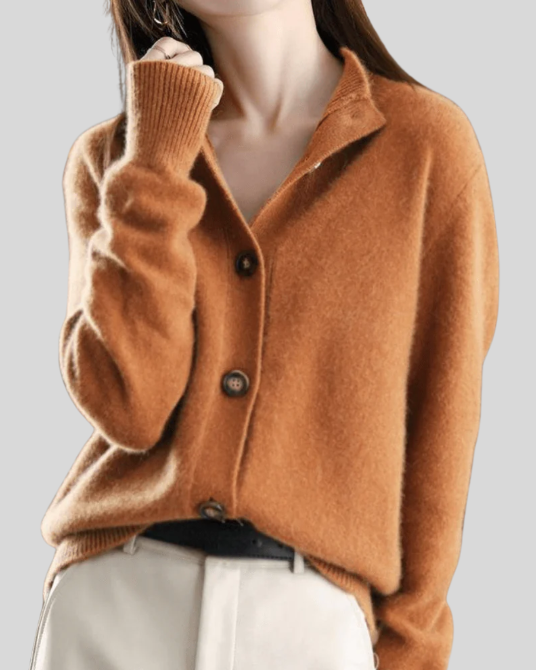 MIRELYSSA – RETRO-STYLE KNITTED GILET WITH ELEGANT DESIGN