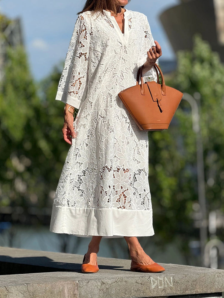 AVENIRA – MODERN FLOWING REFINED LACE DRESS