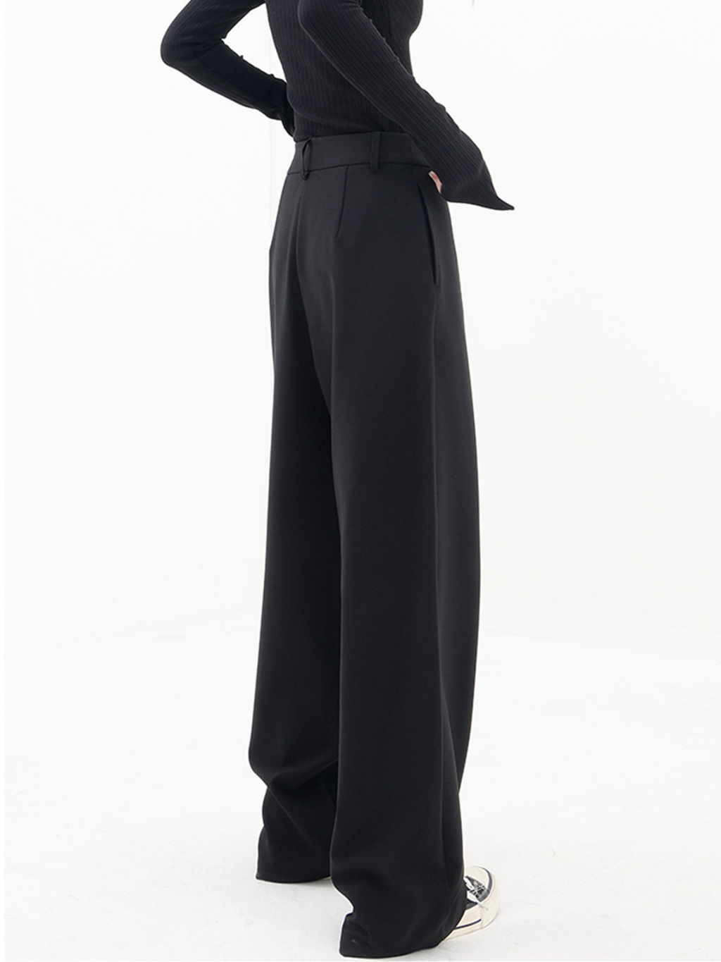 Tina - Modern Baggy Pants