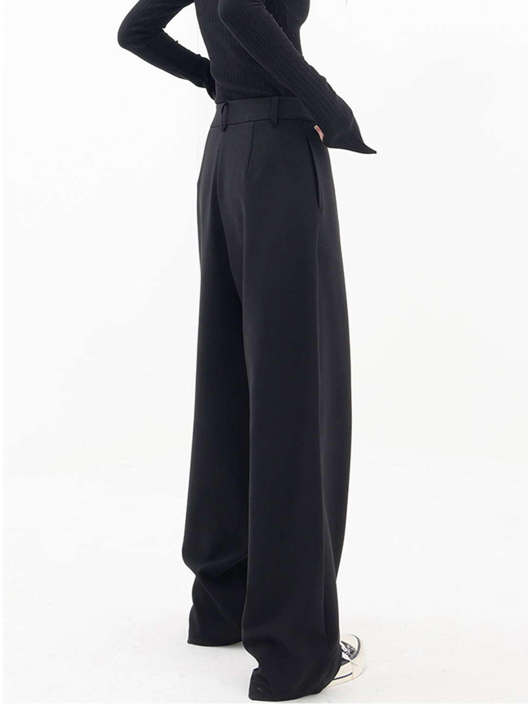 Tina - Modern Baggy Pants