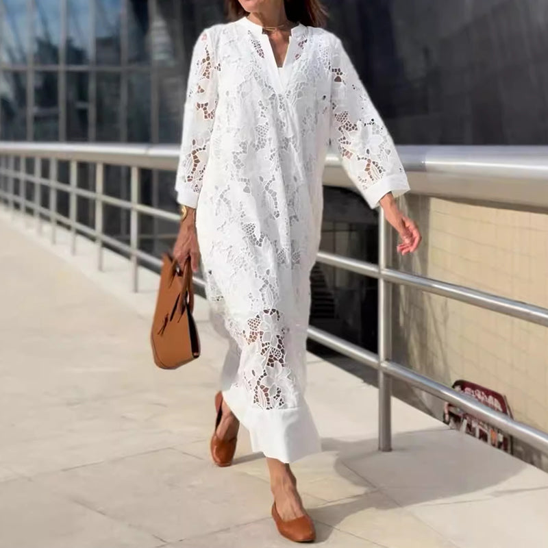 AVENIRA – MODERN FLOWING REFINED LACE DRESS