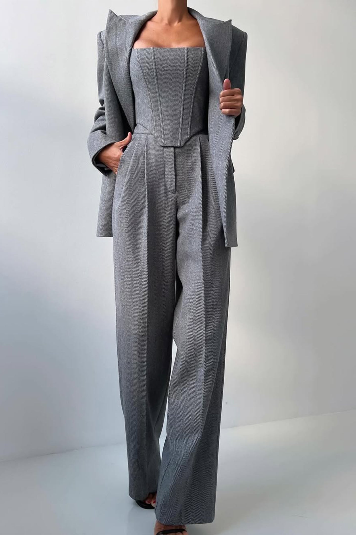 KIAVARA – THREE-PIECE SET WITH DOUBLE-BREASTED BLAZER
