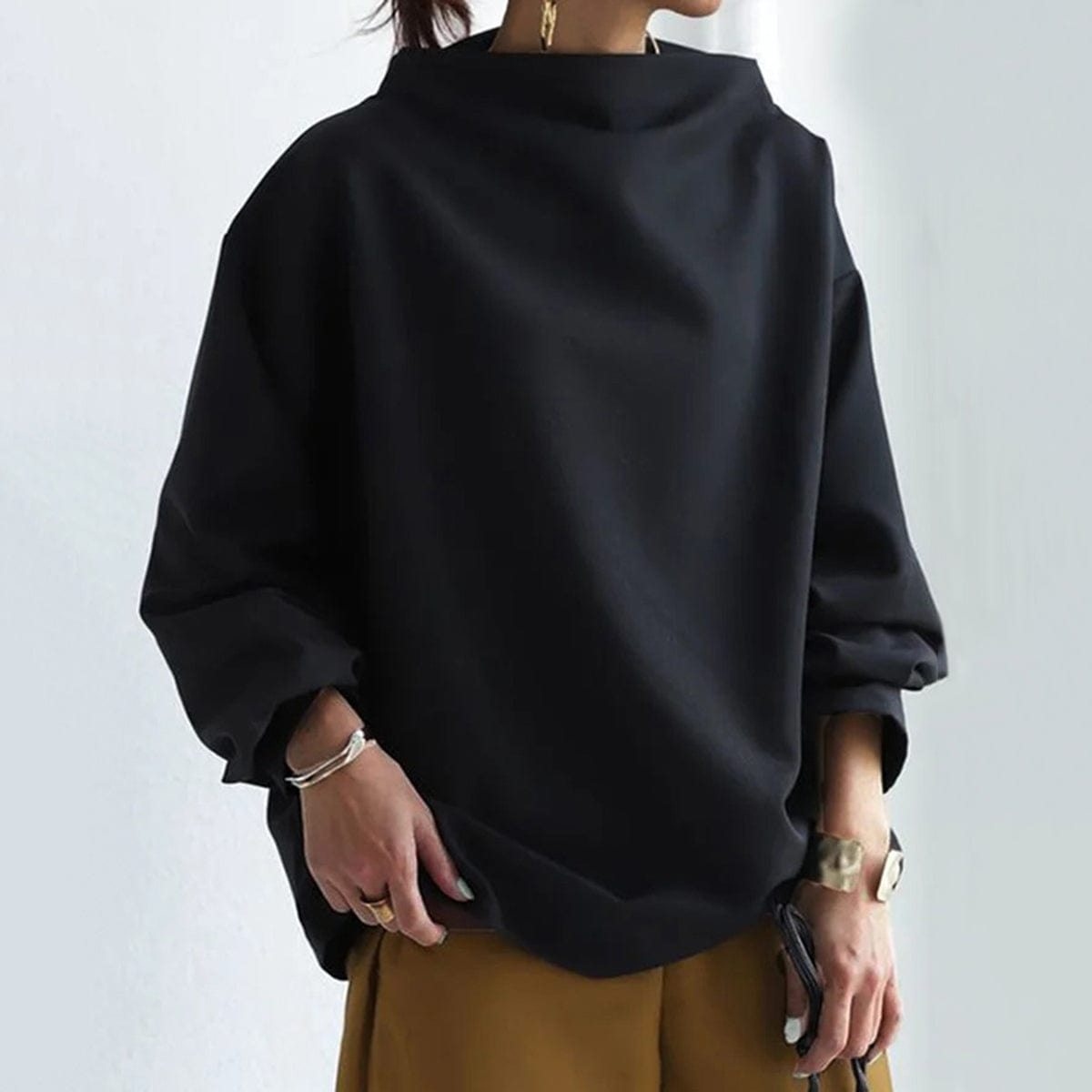 Elly - High-Neck Casual Top