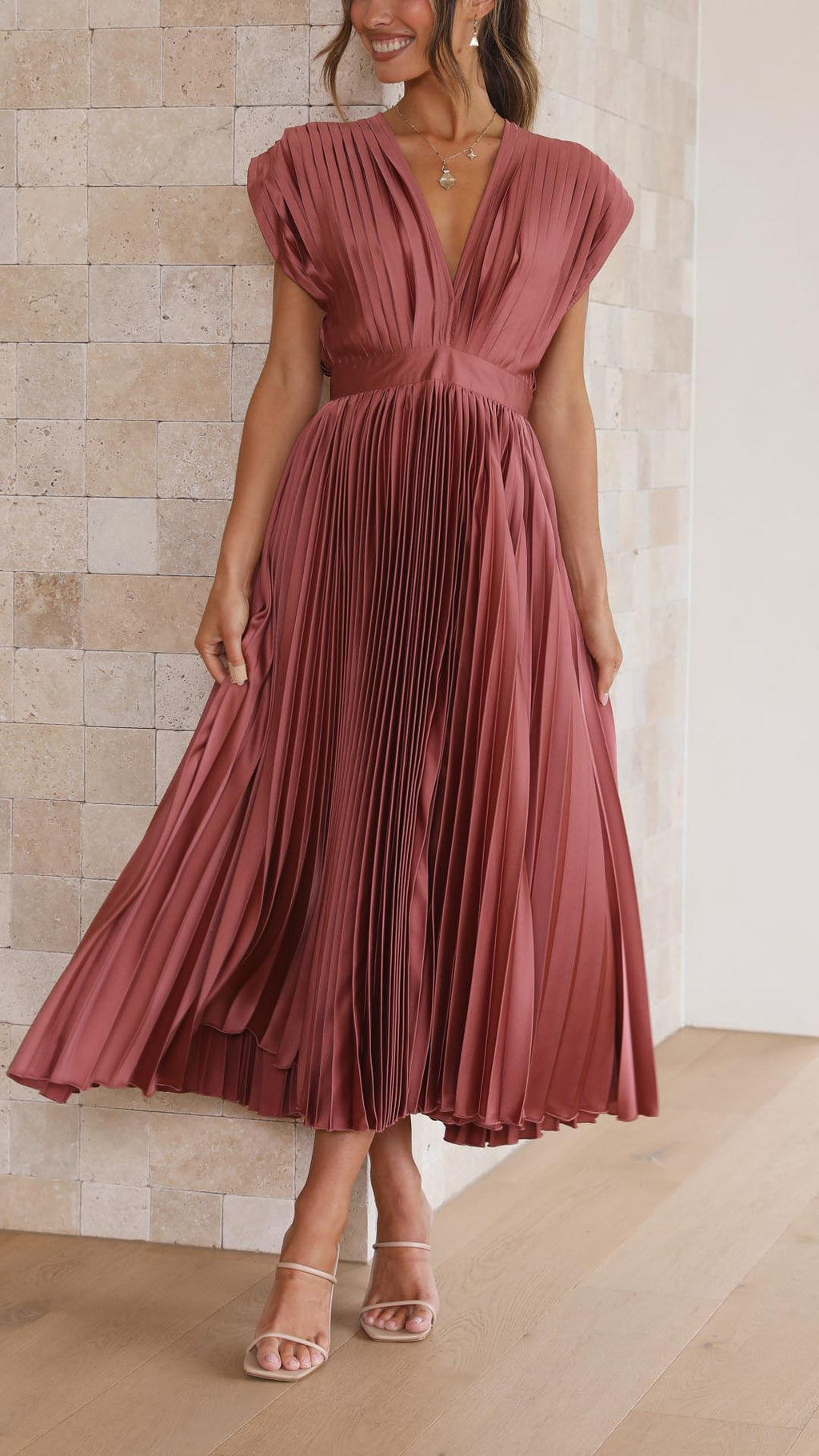 ZENIVIRA – PLEATED MAXI DRESS