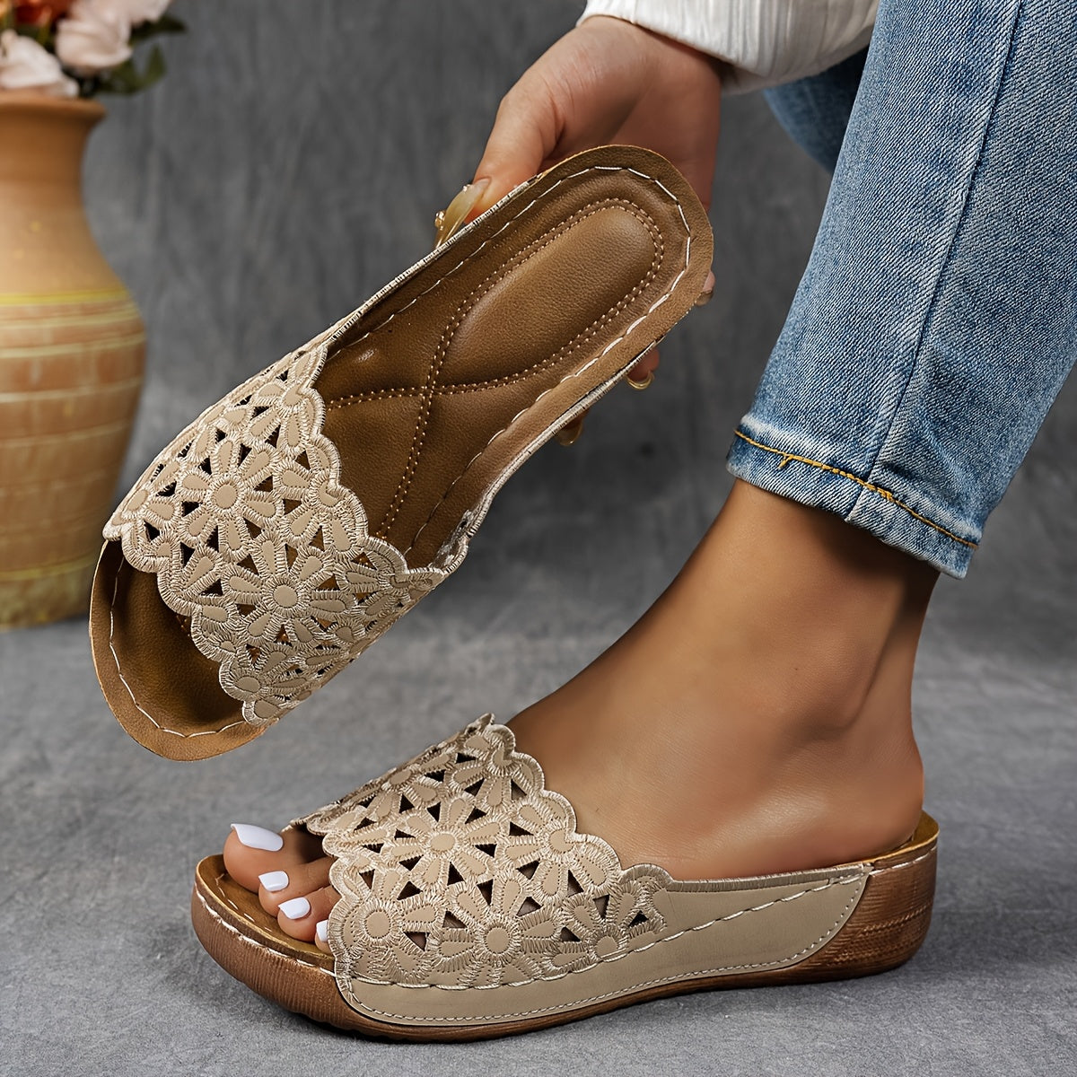Bailey - Stylish and Comfy Sandals
