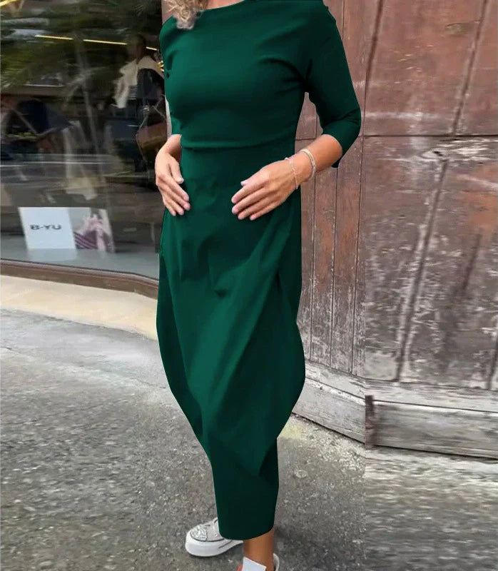 Elizabeth - Timeless Dress with Practical Sophistication
