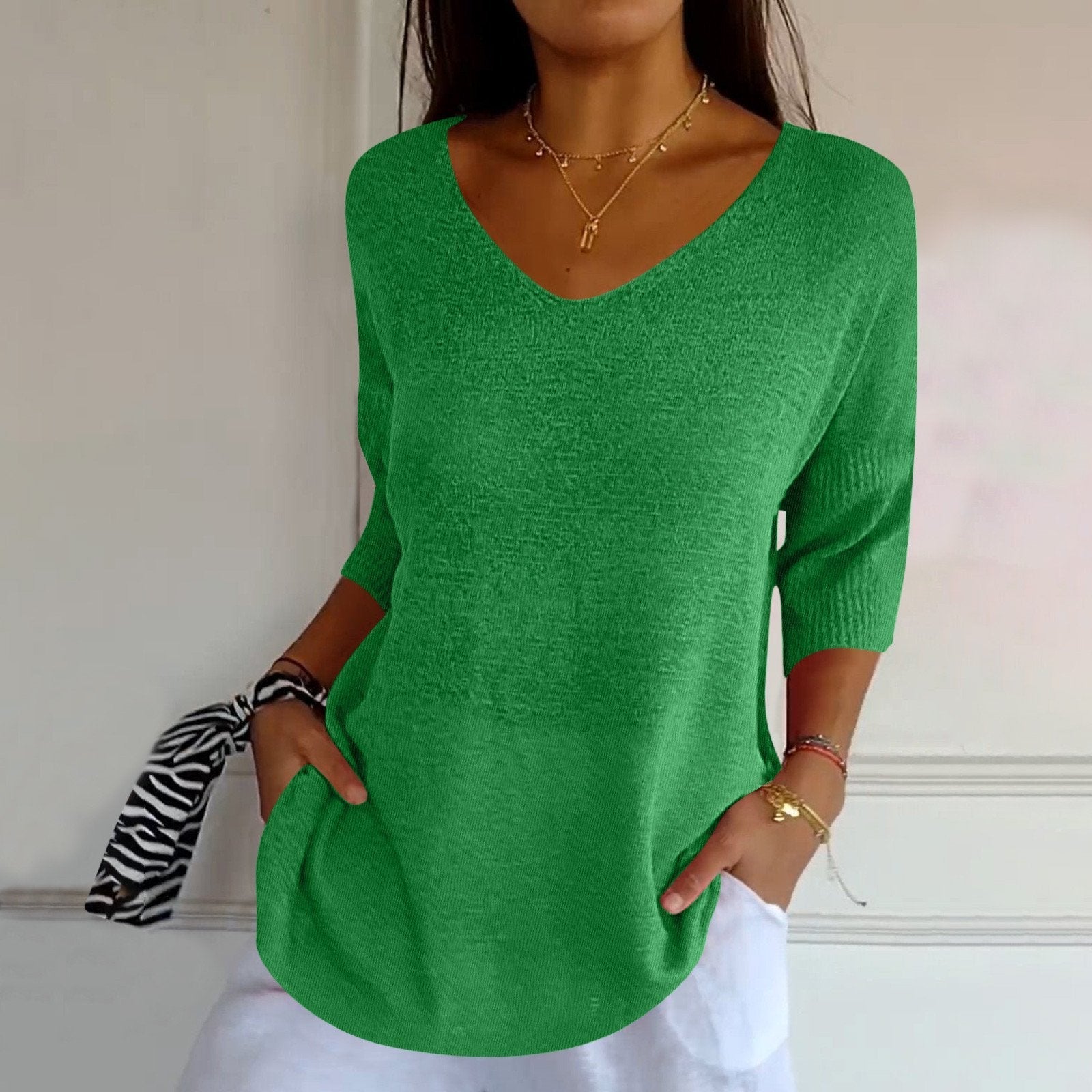 Hadley - Slimming V-Neck Top