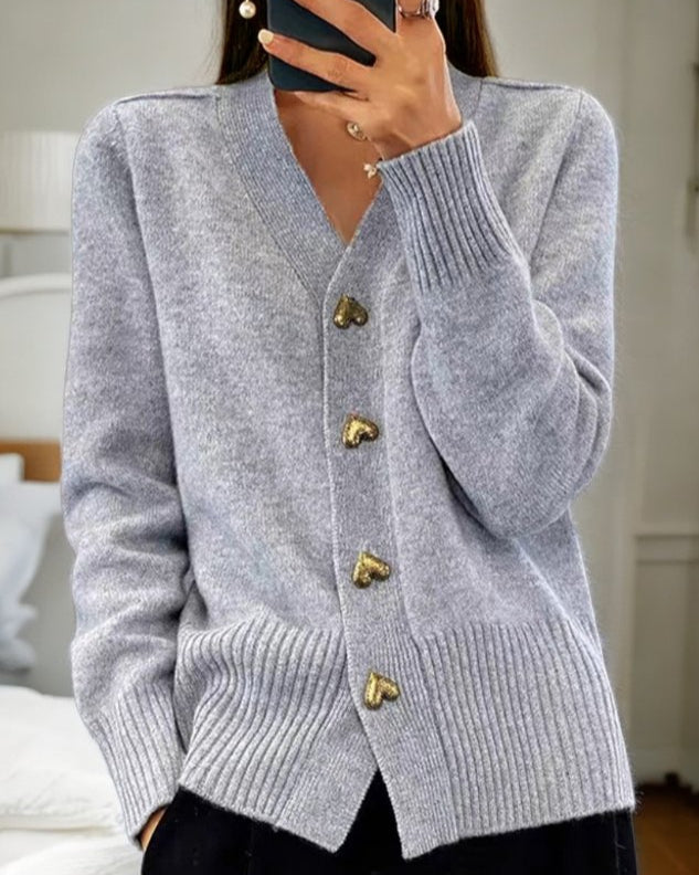 AETHRYNN – ELEGANT HEART BUTTON CARDIGAN